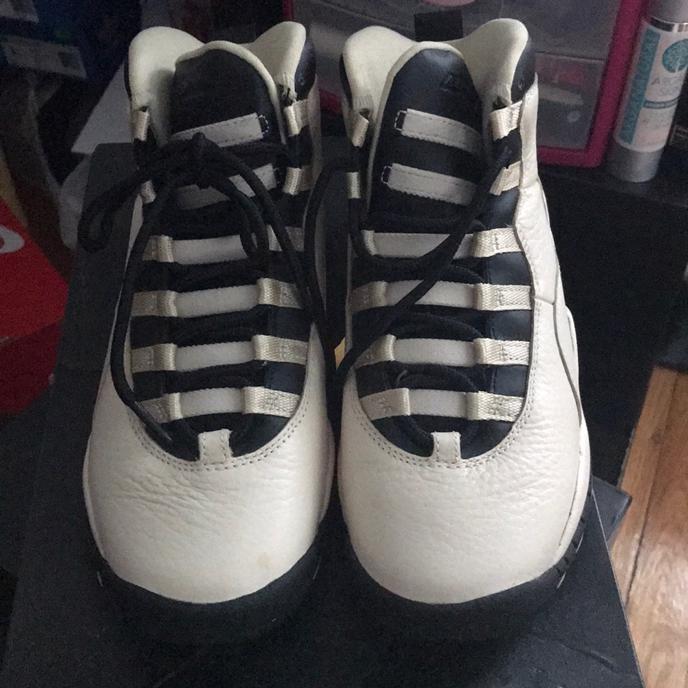 Jordan Retro Pearl 10s